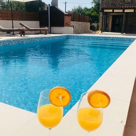 Pridraga Apartments Malic מראה חיצוני תמונה