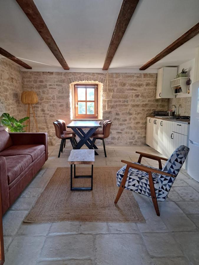Pridraga Apartments Malic מראה חיצוני תמונה