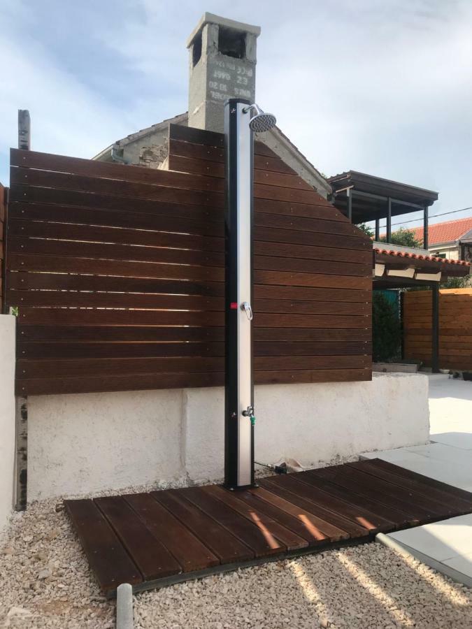 Pridraga Apartments Malic מראה חיצוני תמונה