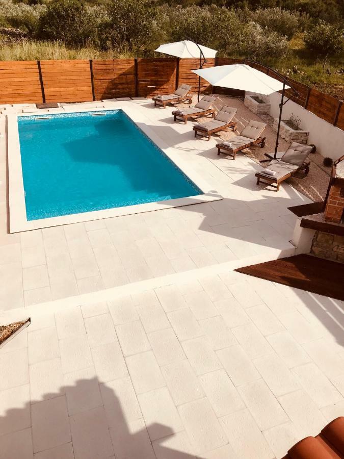 Pridraga Apartments Malic מראה חיצוני תמונה
